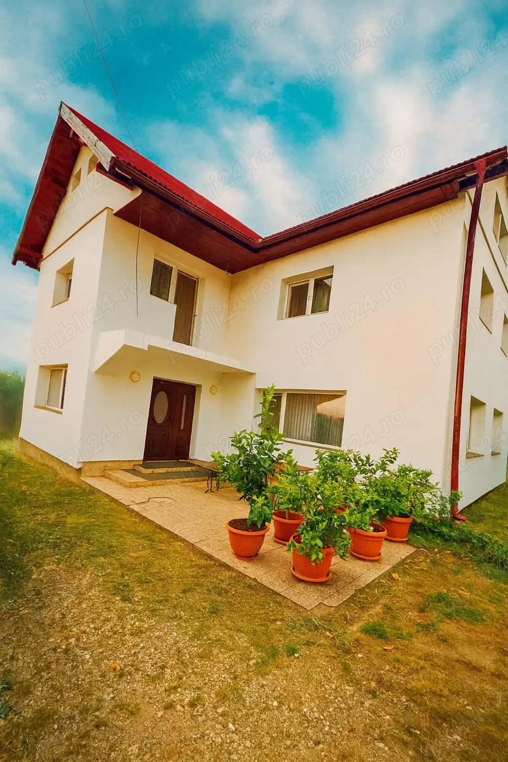 Vand Casa+Teren, zona CIcarlau, pret usor negociabil!