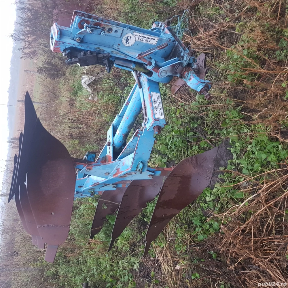 Vând plug reversibil 