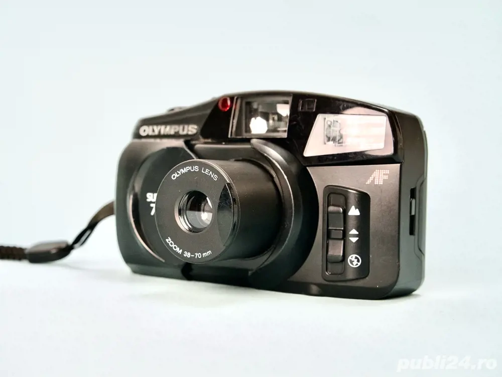 Olympus Superzoom 700XB   35mm point-and-shoot camera