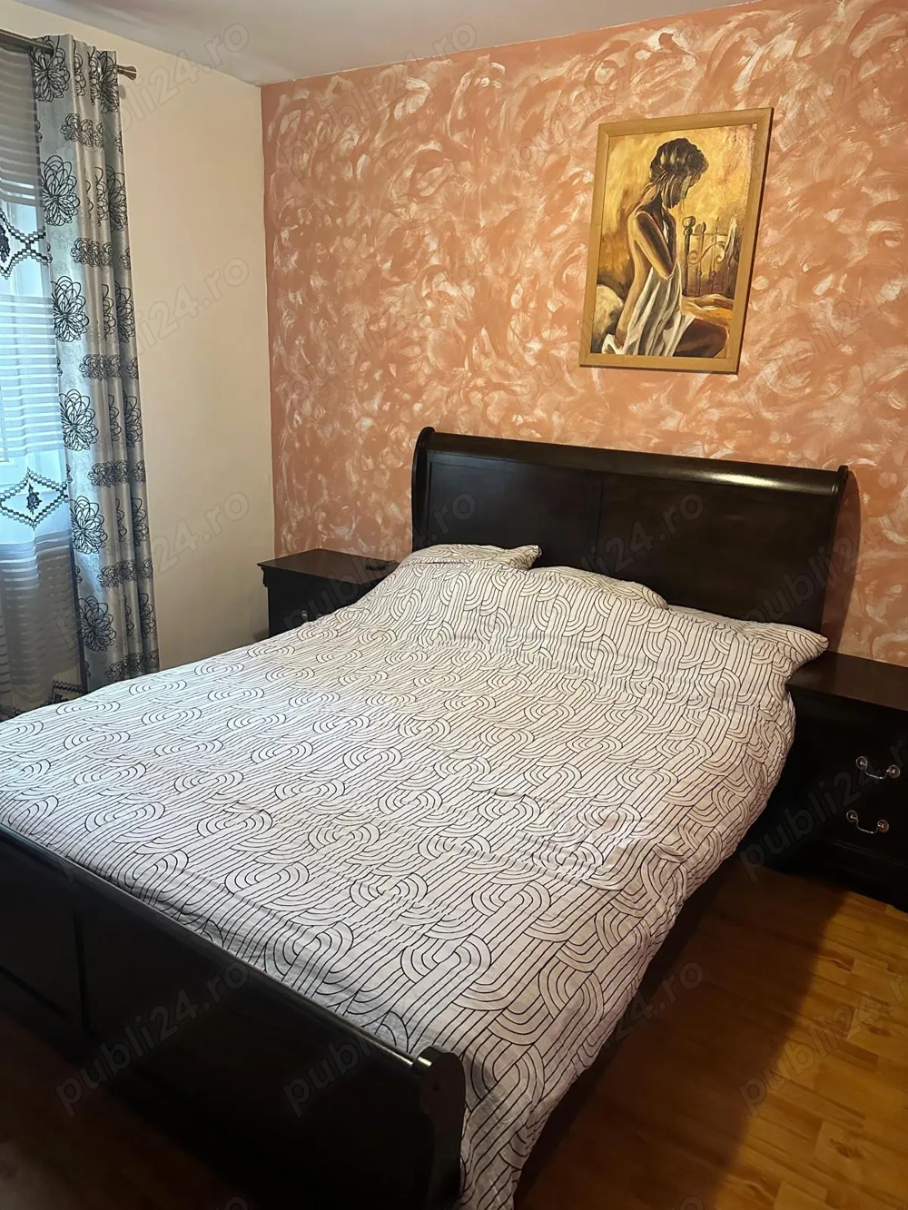 Vând apartament mobilat și utilat