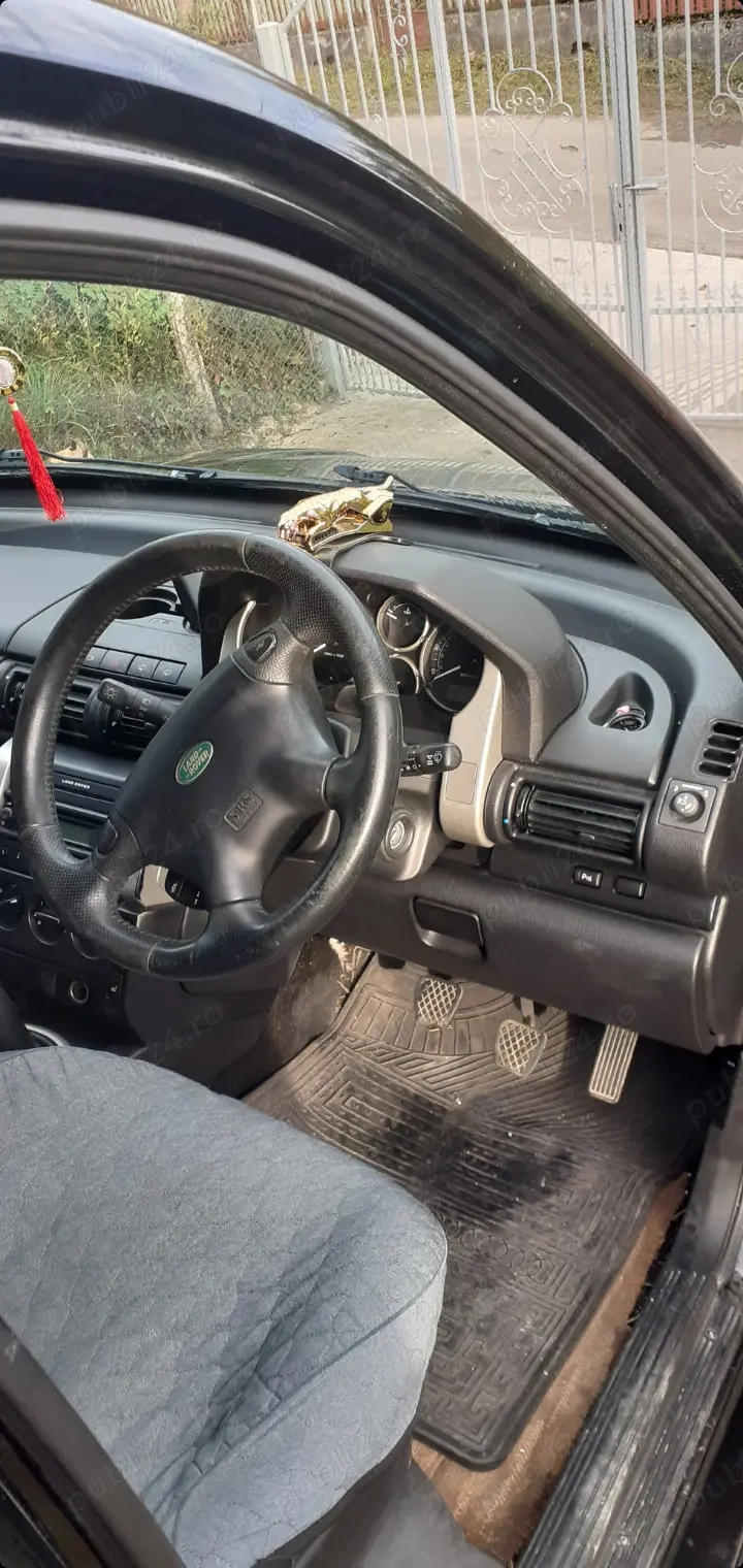 Vând  schimb  Land rover freelander 1.8.16.valve 