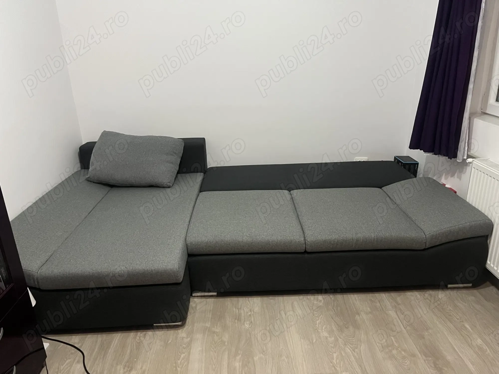 Vând colțar de stânga în stare foarte bună