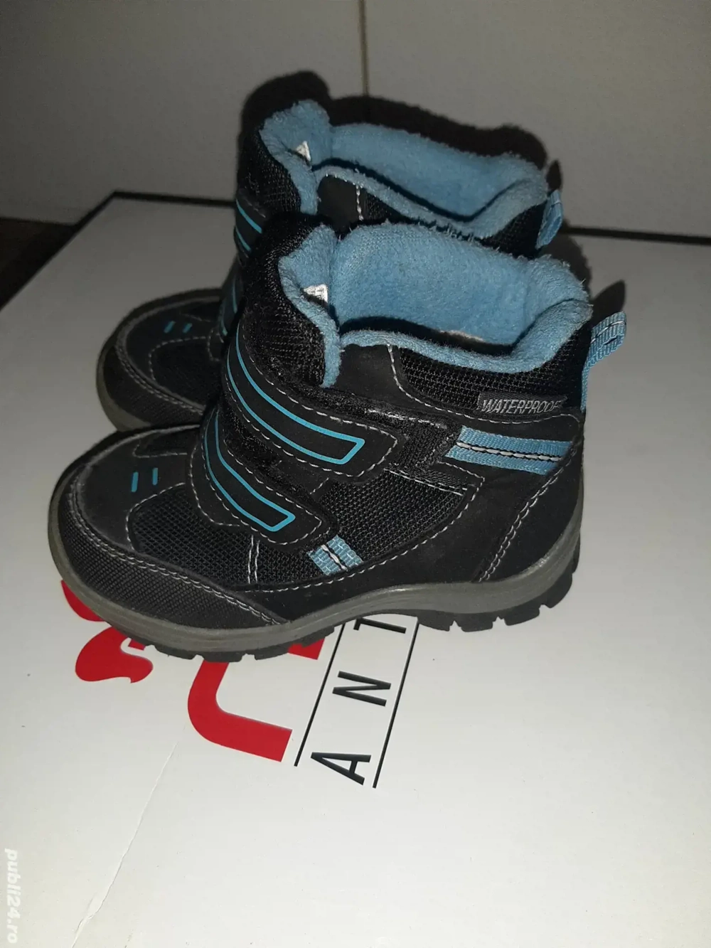 ghete captușite marimea 23