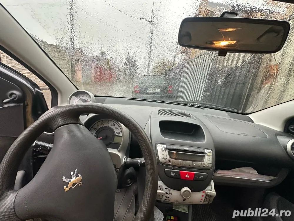 Vand peugeot 107 1.0i