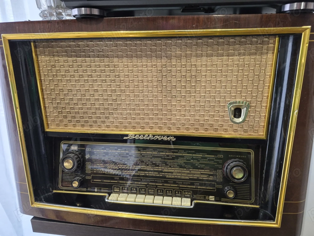 Radio cu lampi Beethoven