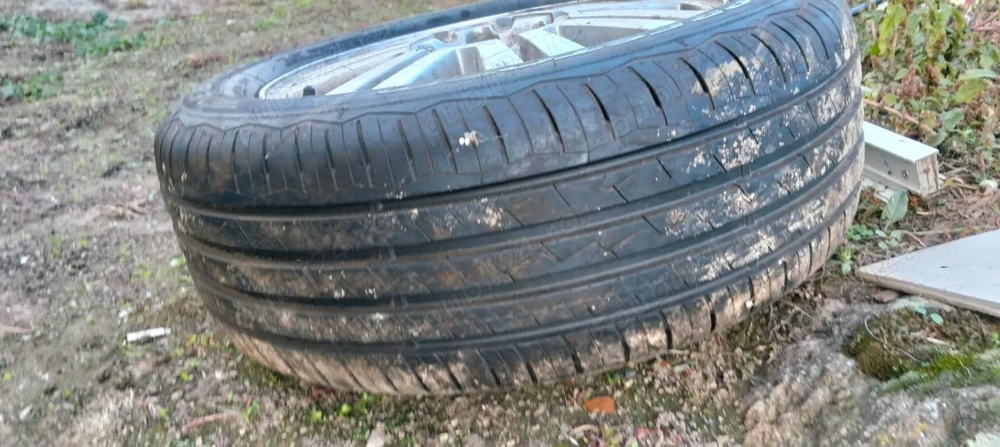  Anvelope  Ford Mondeo MK4. 4 buc  600 cu tot cu jante.