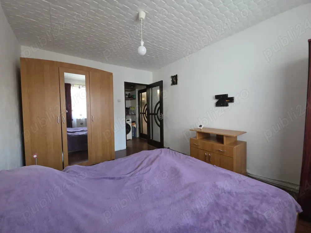 Apartament 3 camere, etaj 1, Gr. Alexandrescu, zona linistita