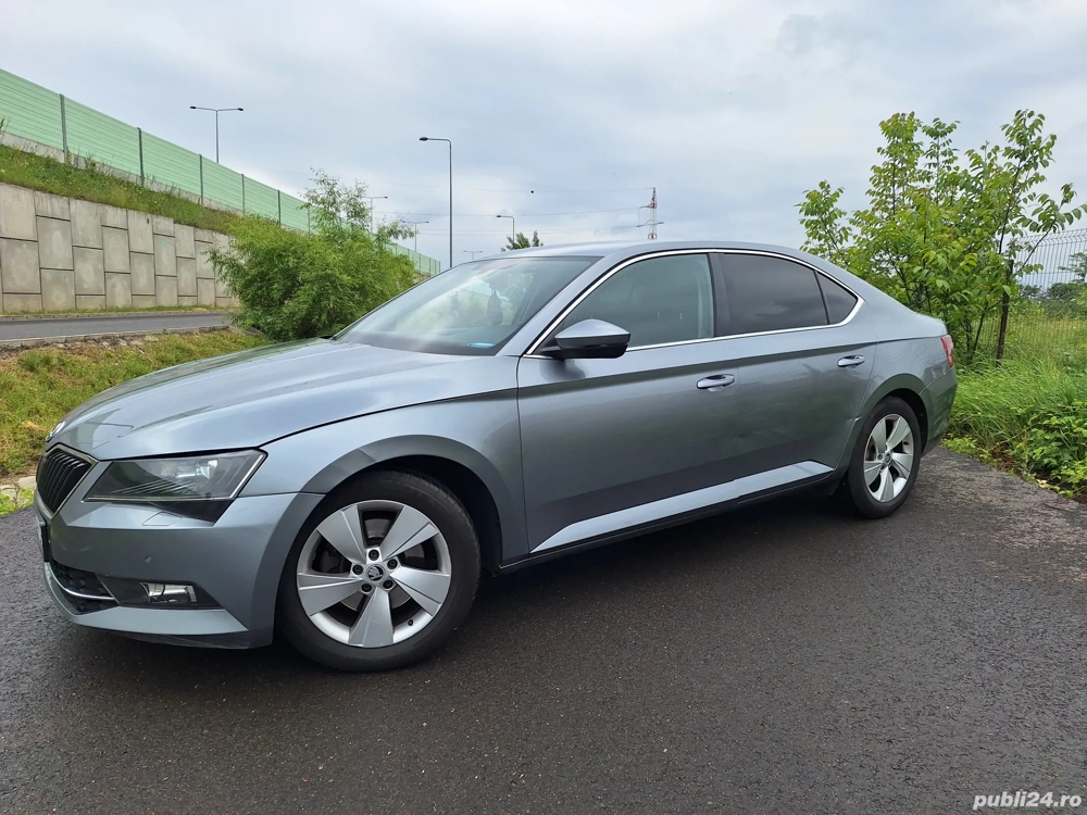 Skoda Superb Hatchback 2.0 tdi 