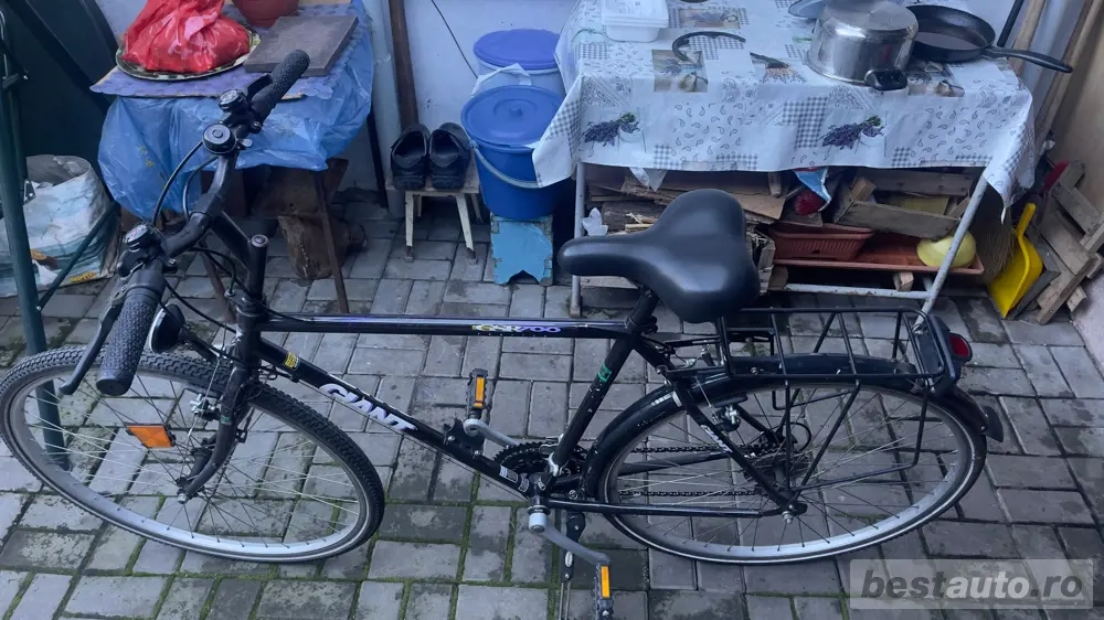 vand bicicleta Giant roti 28 totul functional  