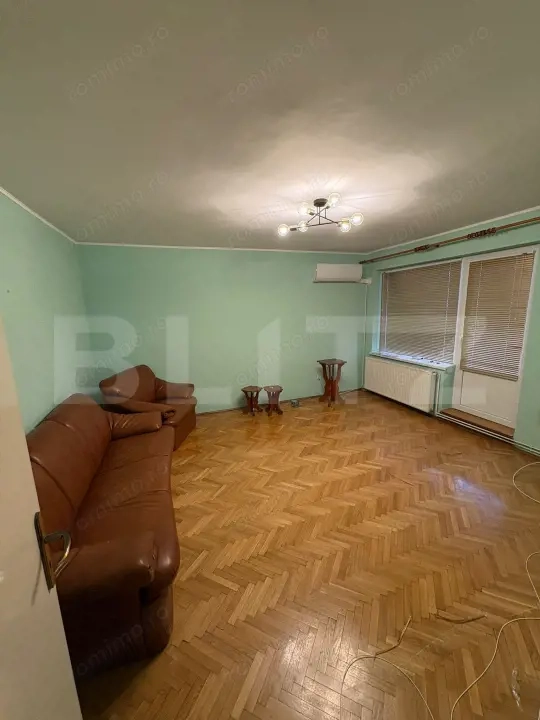 Apartament 3 camere, 75 mp, zona Centrală 