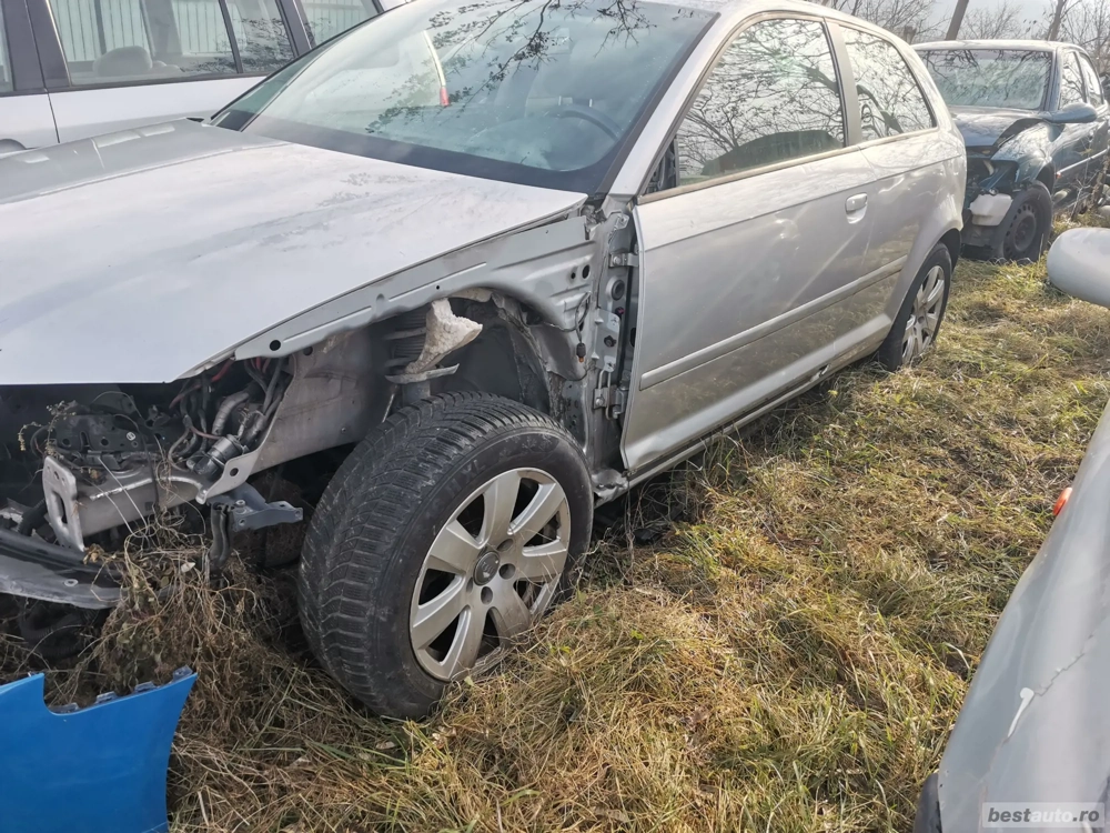 Dezmembrez Audi a 3 model 8p an 2007