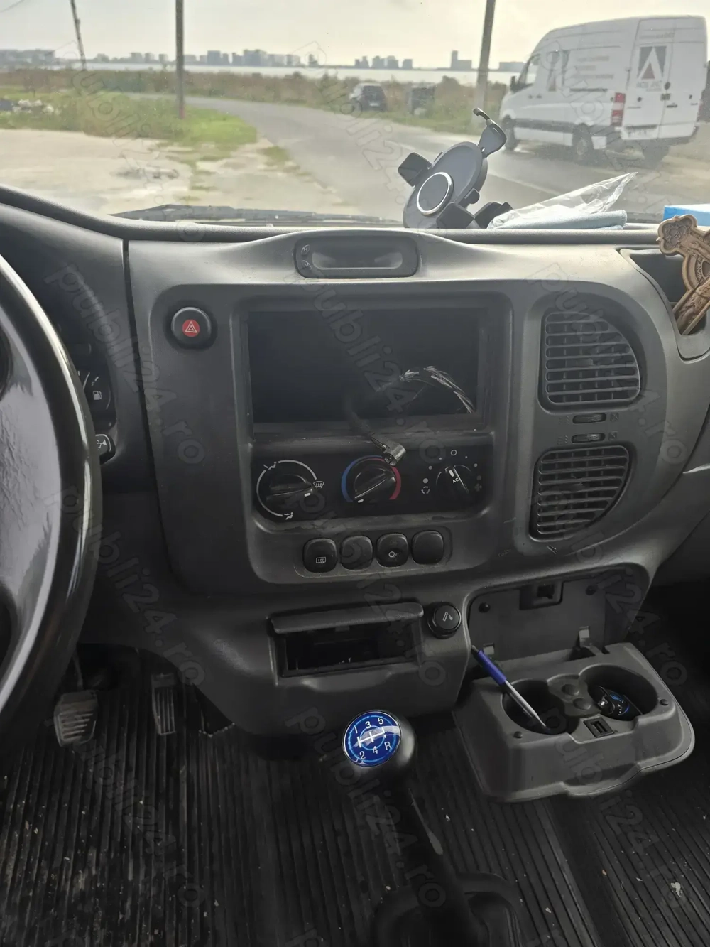 Ford Transit 9 locuri din Germania, înmatriculat în România cu ITP valabil stare mecanică bună. 