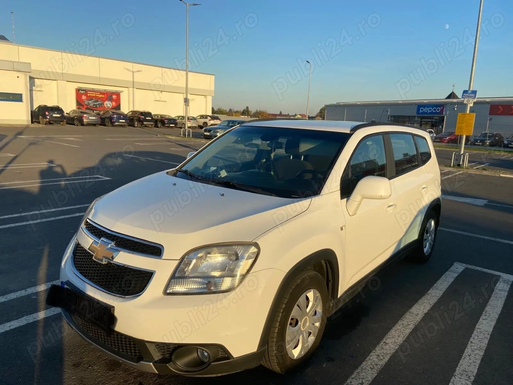 Chevrolet Orlando 1.8 benzină   7 locuri 