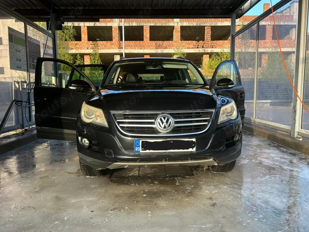VW Tiguan 2009   4x4, motor 2.0 TDI, cutie automata
