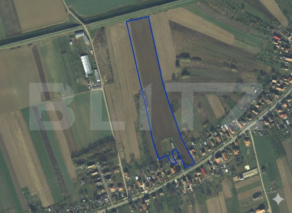 Teren intravilan de vanzare, 27.958 mp, zona Vetis