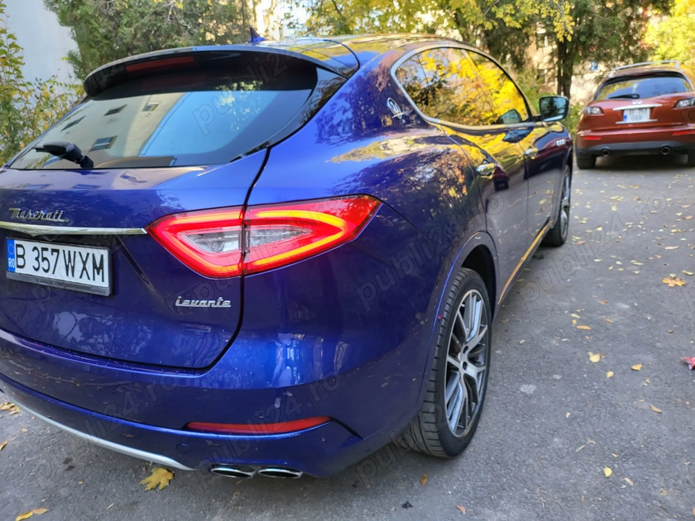 Maserati levante 