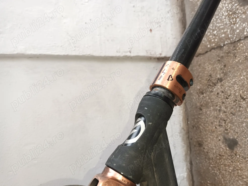 Vând trotineta Oxelo