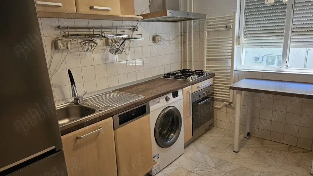 Apartament 3 camere Girocului confort 1 etaj 2 langa Spitalul Judetean  amenajat 
