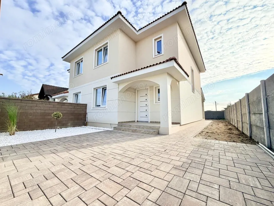 Duplex 4 camere 2 bai - Cartier asfaltat - Mosnita