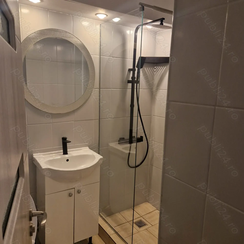 Inchiriez apartament 2 camere in regim hotelier, Craiova, str A.I Cuza , bl Patria , sc B , ultracen