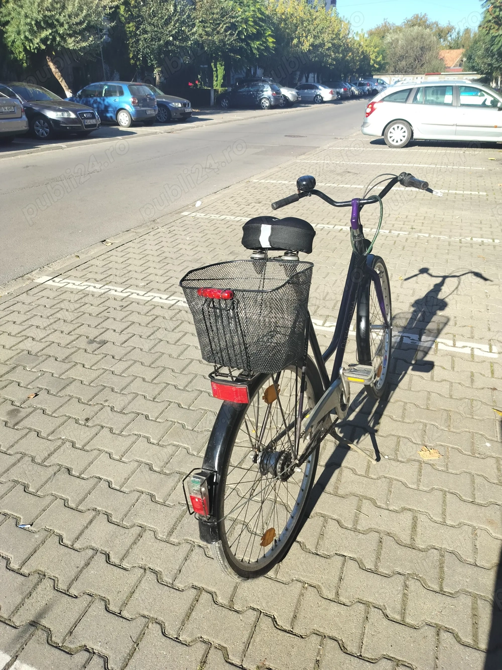 Vând biciclete damă .