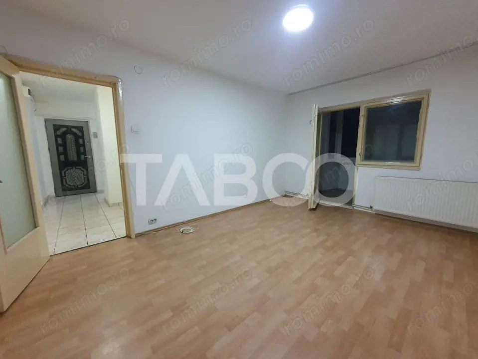 Apartament 2 camere decomandat Zona Stejarului 55 mp utili