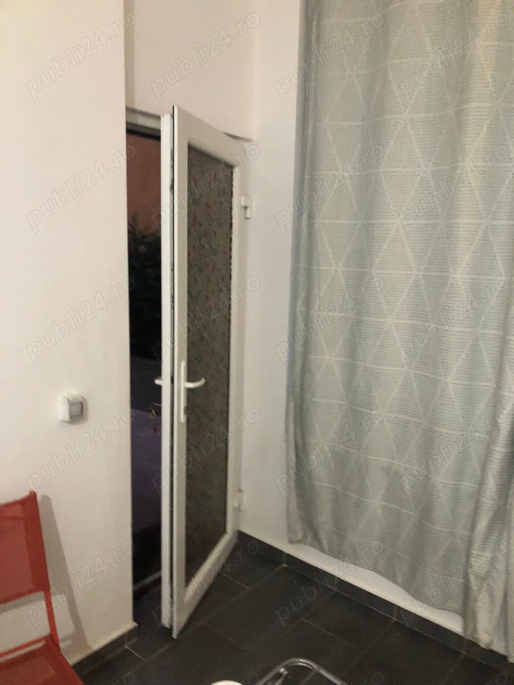 Proprietar VAND sad in girocului langa padurice 