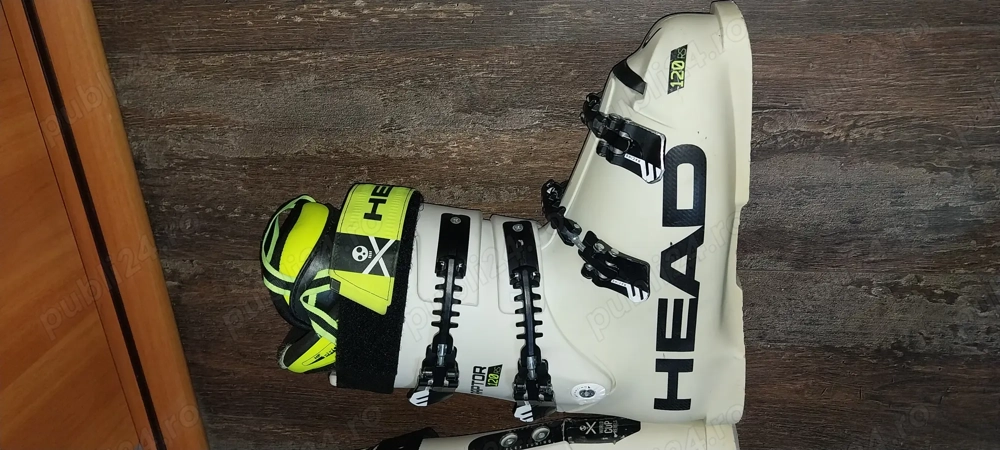 Skiuri Rossignol React 177cm noi 850 lei. Clapari Head folositi 300 lei