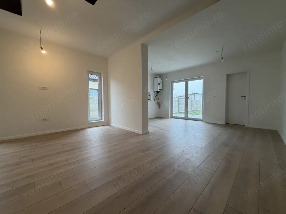 Duplex 4 camere, P+M, 100 mp utili, 330mp teren, 20mp terasa-zona Sag