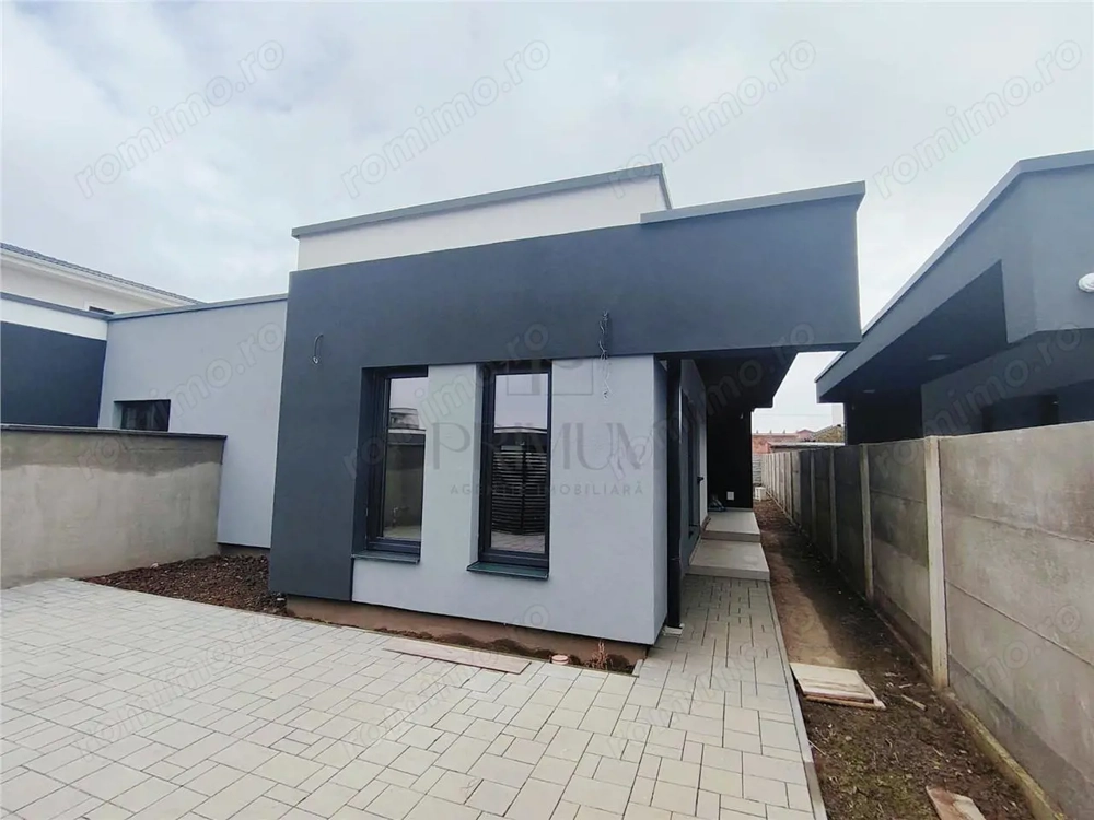 Duplex - toate utilitatile - personalizare interiora