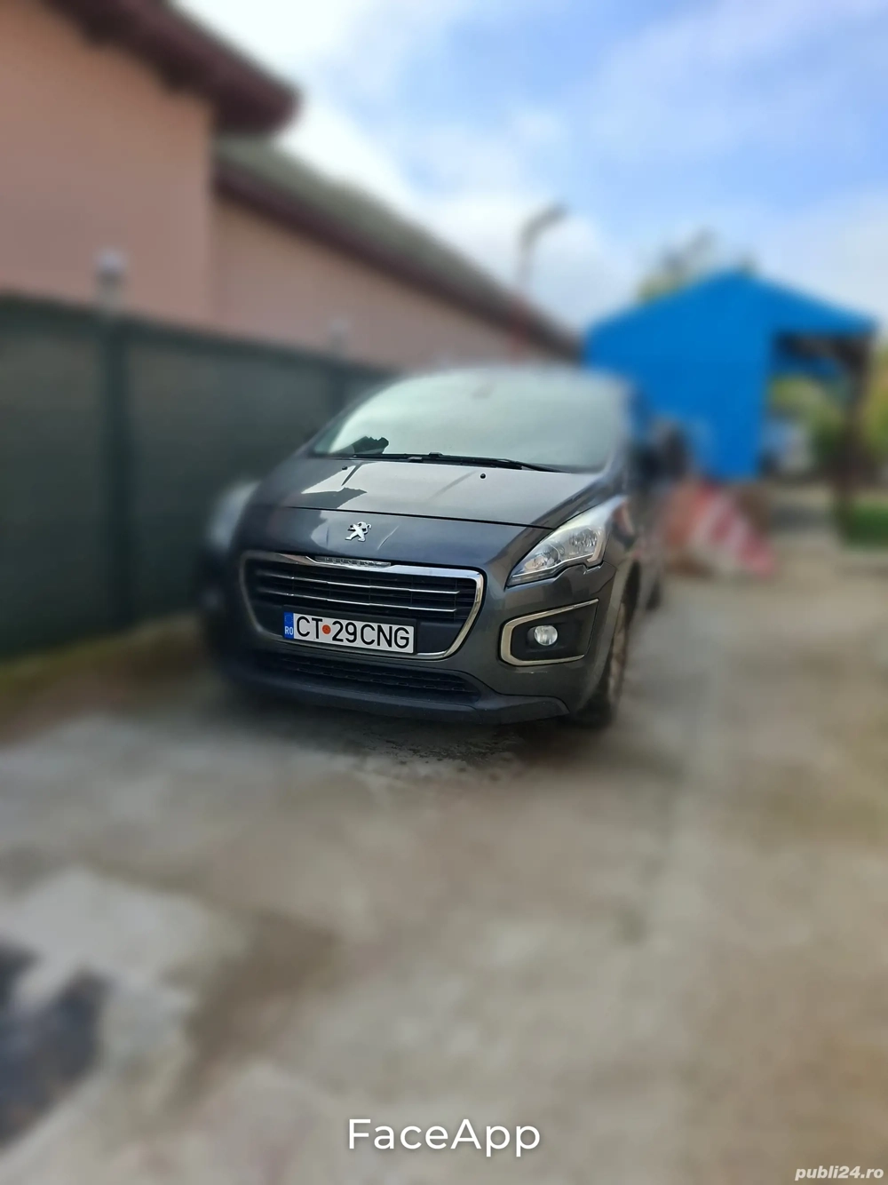 Vând Peugeot 3008