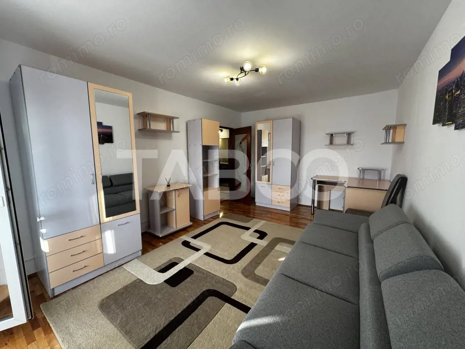 Apartament renovat decomandat cu 2 camere 51 mpu 2 balcoane Sibiu