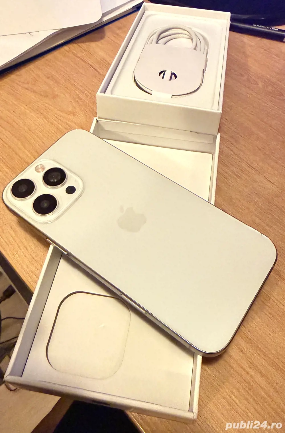 Replica iPhone 16 Pro Max 1TB nou