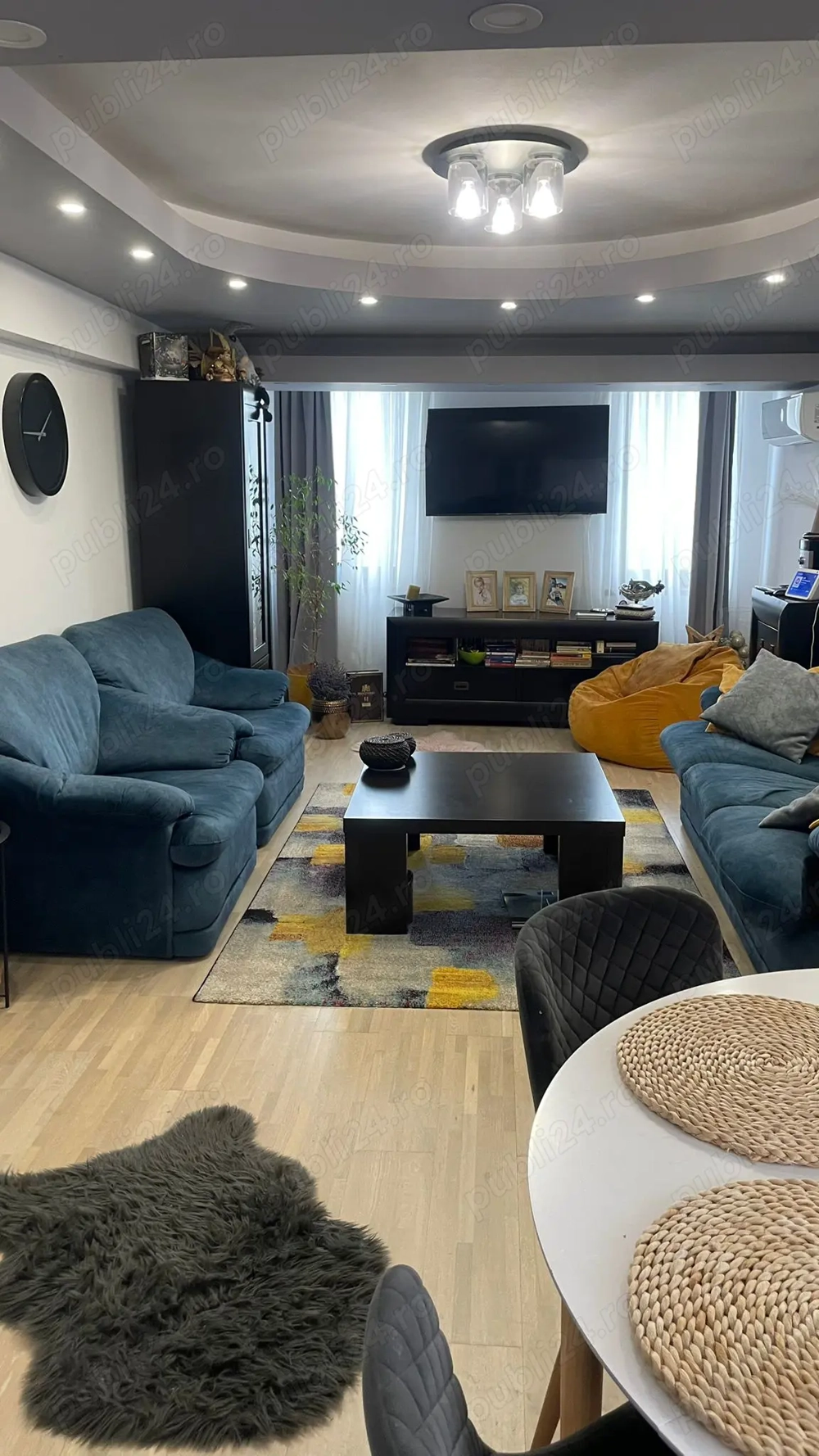 Vand apartament 4 camere, open space, Botosani.