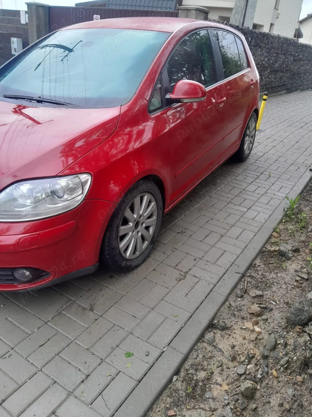 VW Golf 5 Plus 1.9 TDI   140 CP, 6 trepte   stare excelentă  Culoare: Roșie Cutie: Manuală (6 tre