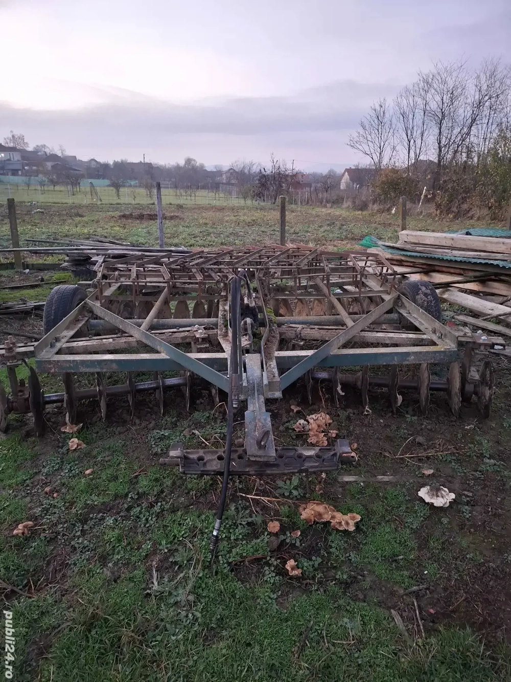 Vând disc si combinator