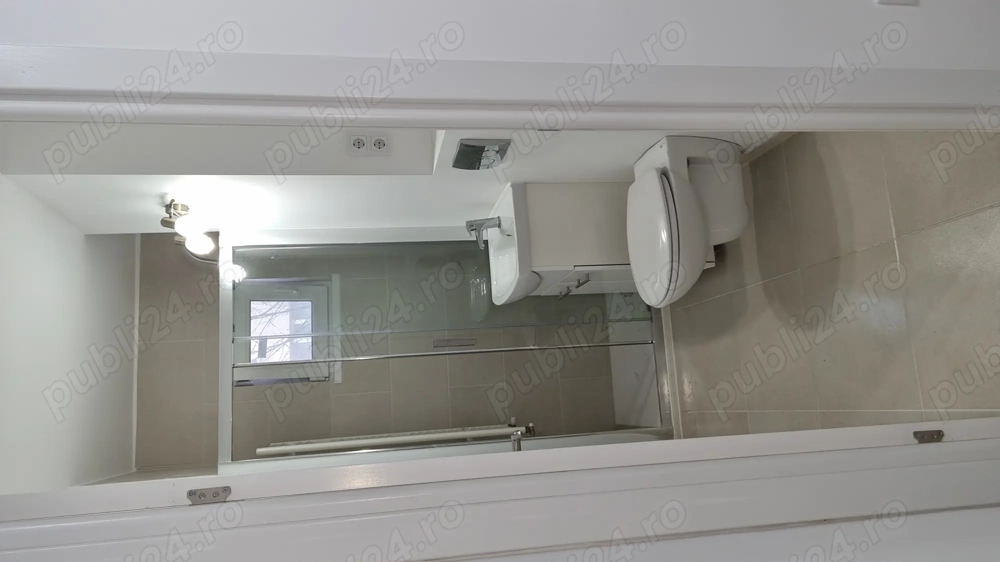 Vând apartament 2 camere, parțial decomandat, et.1, supr. 36,5 mp,  situat pe str. Liviu Rebreanu