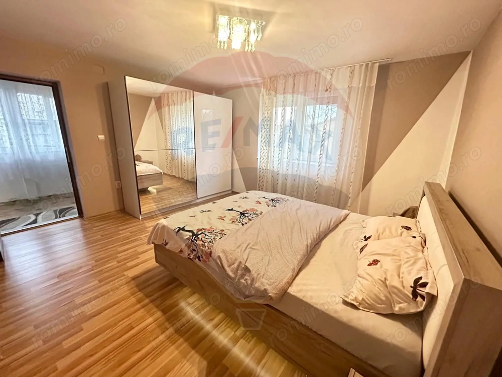 Casă de vanzare cu teren 680mp in Salonta