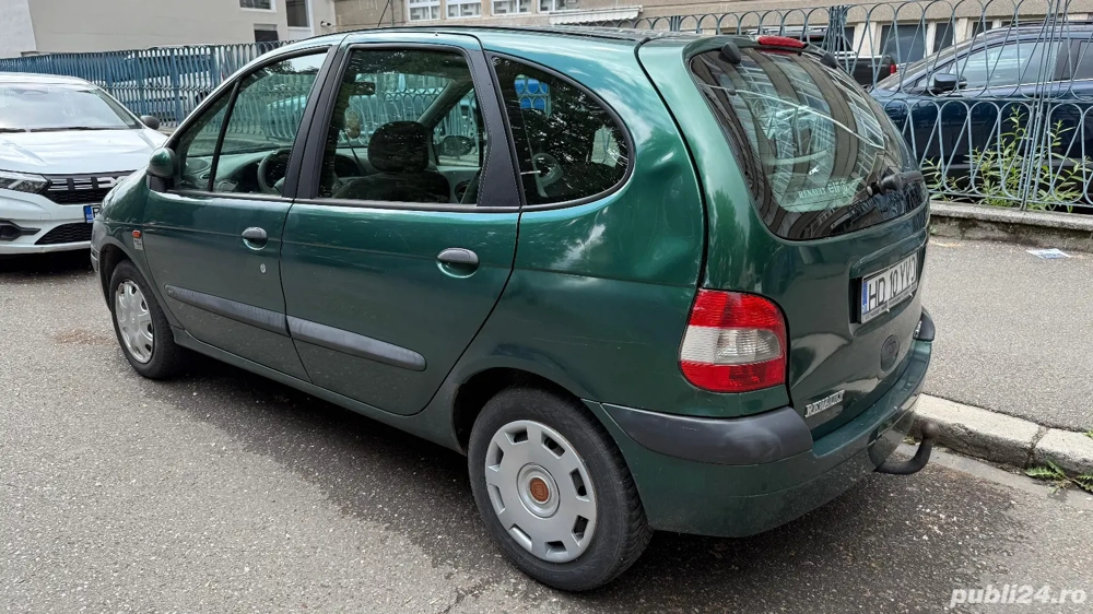 Vând Renault Scenic 