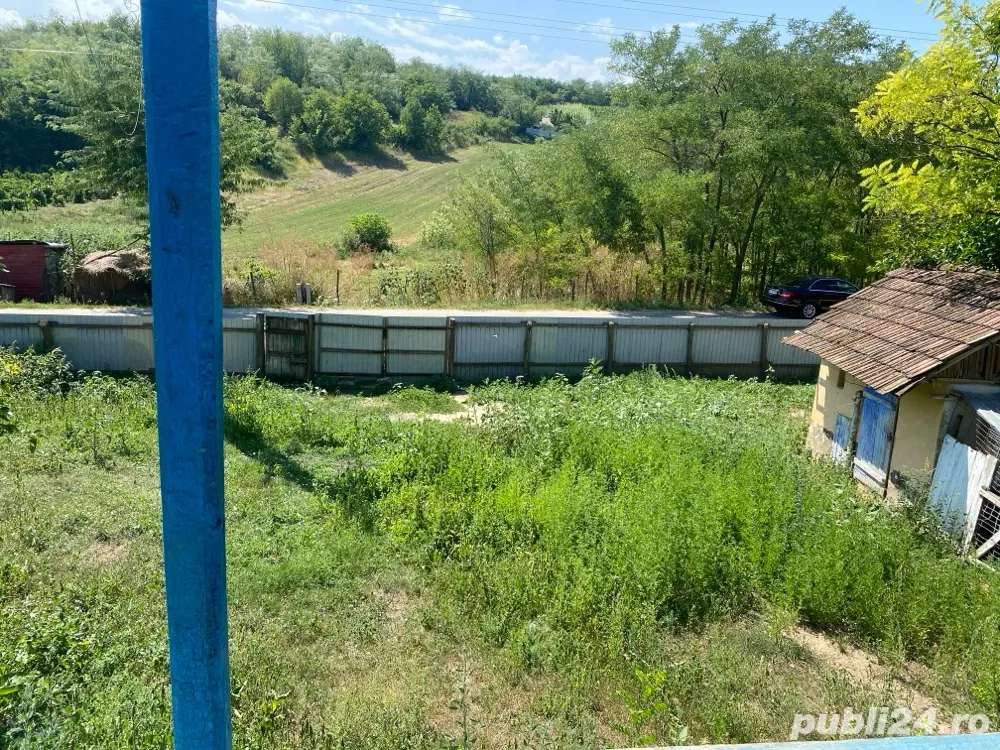 casa batraneasca de vanzare 