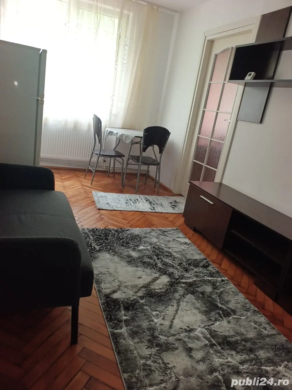 inchiriez apartament Deva , dacia etaj 3 
