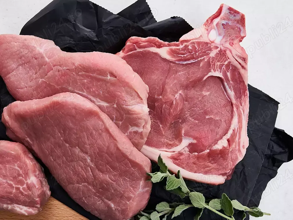 Carne de vițel tânăr, sănătos, crescut cu producție proprie