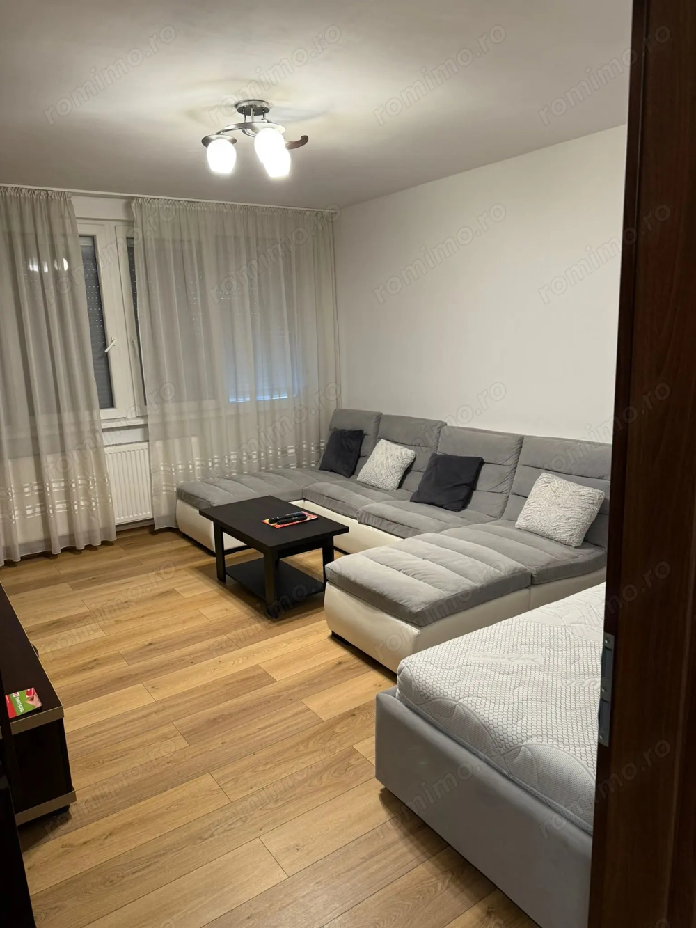 2 cam DECCOMANDAT  b-dul Victor Babes langa toate Facultatile, amenajat, mobilat si utilat modern