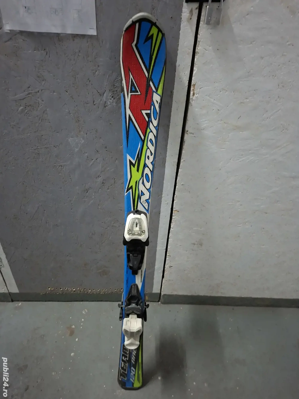 vand pereche de schiuri copii Nordica