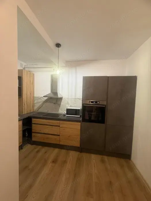 Inchiriez ap.o camera in Zona Torontalului, parter, 40 mp + loc de parcare