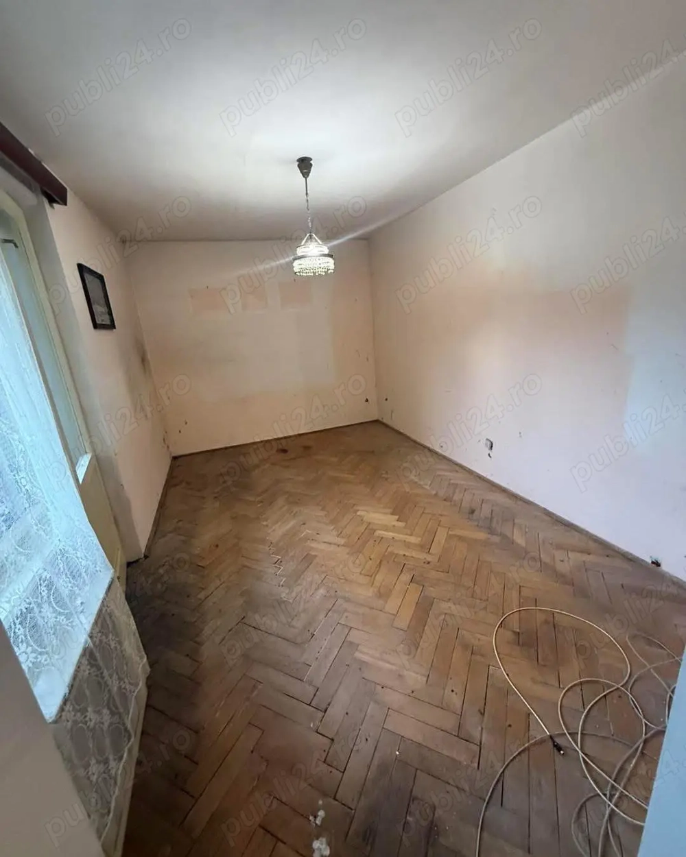 Victor Babeș (TBC) apartament 2 camere ,ETAJ 3 preț 55.000 euro