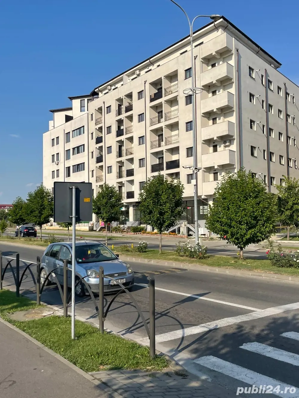 inchiriez ap cu 2 camere bulevard  X2 et 2 