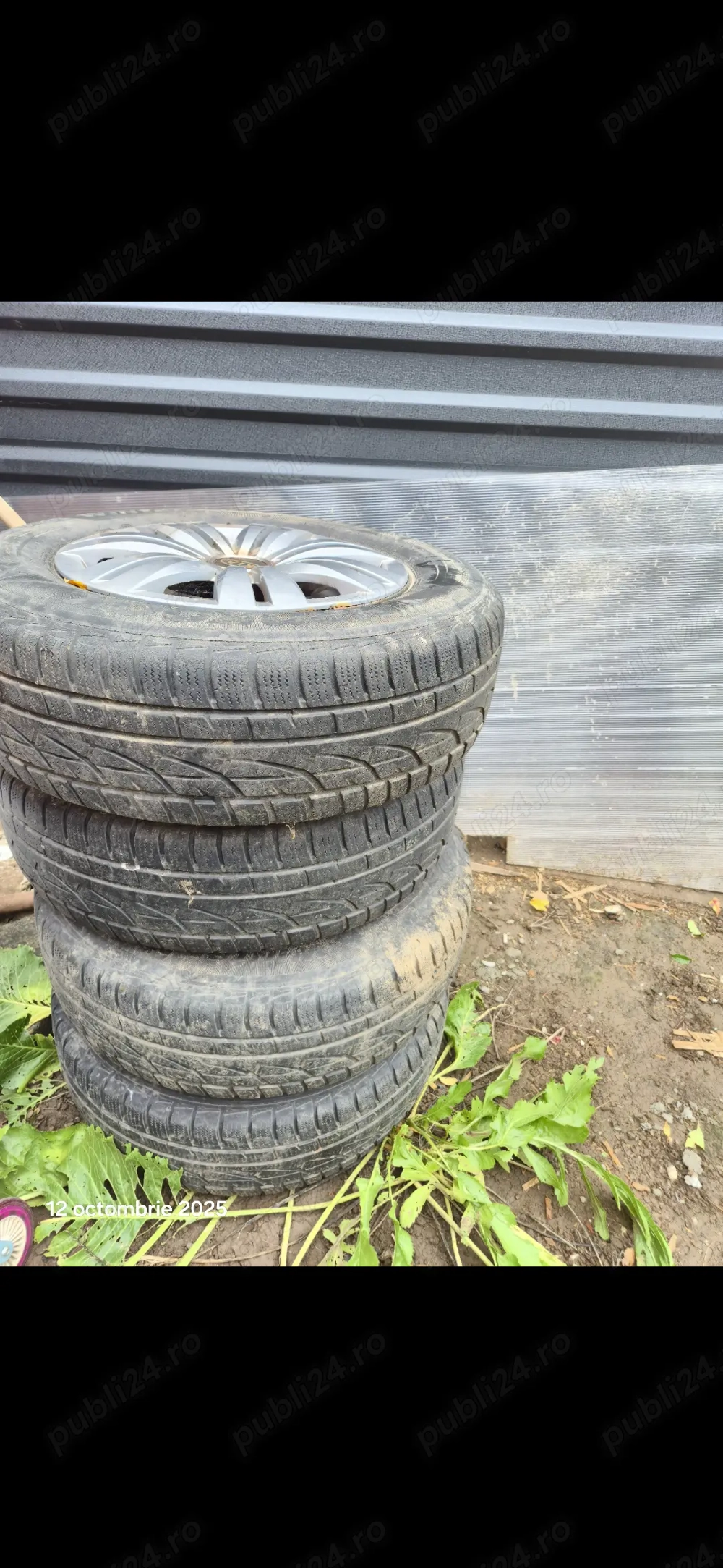 Vând cauciucuri iarna 215/70/16
