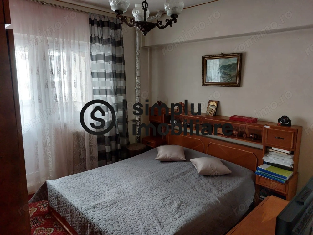 3 camere decomandate, etaj 3/4, Calea Bucuresti - 135 500 Euro
