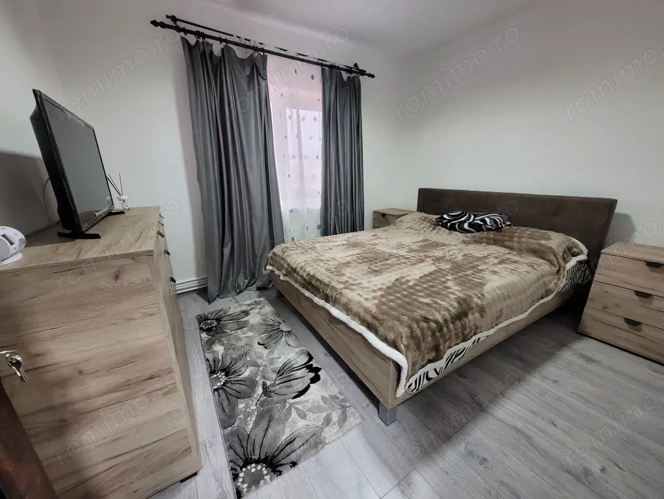 Vânzare apartament 2 camere, mobilat și utilat, Aleea Pieții, Rovinari.